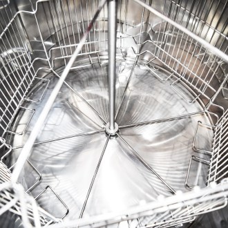 Šesti rámkové medomety