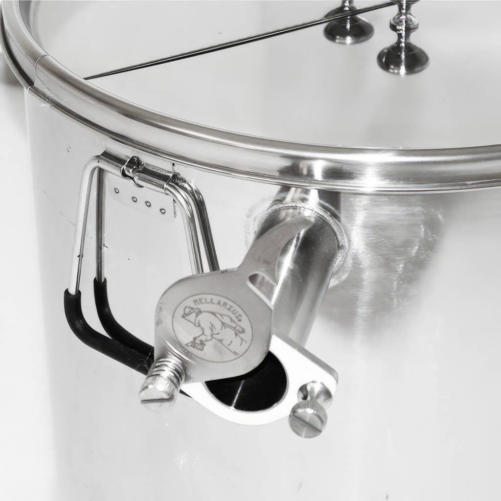 Maturatore e decantatore Mellarius da 60 l con 2 filtri