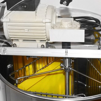 Smielatore con contenitore Mellarius OptiLine 3 telai con motore elettrico 230V P40