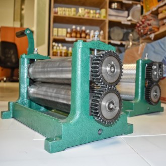 Pressa per la produzione di fogli cerei - set