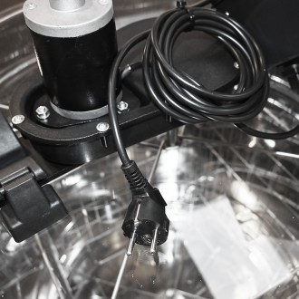 Smielatore Lysoň Basic 4 telai elettrico - senza albero - 230V P60