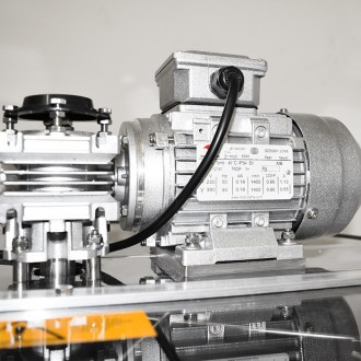 Smielatore Swiss Biene 4 f. reversibile, 230V, automatico - P76