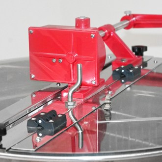 Smielatore Mellarius MaxiLine 3/9 P manuale con manovella grande P52