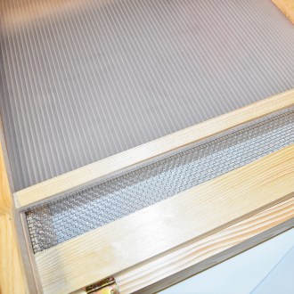 Cassetto estraibile per il fondo antivarroa