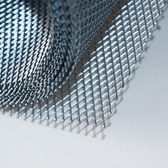 Rete per apicoltura - Lamiera stirata zincata 3/0,6 - larghezza 42 cm - rotolo 10 m