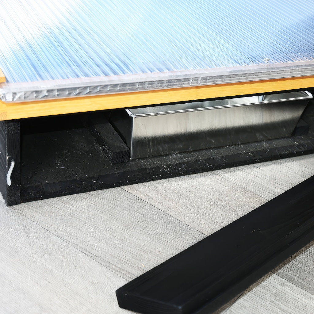 Fonditore di cera solare, policarbonato, acciaio inox NCZ 63x66 cm